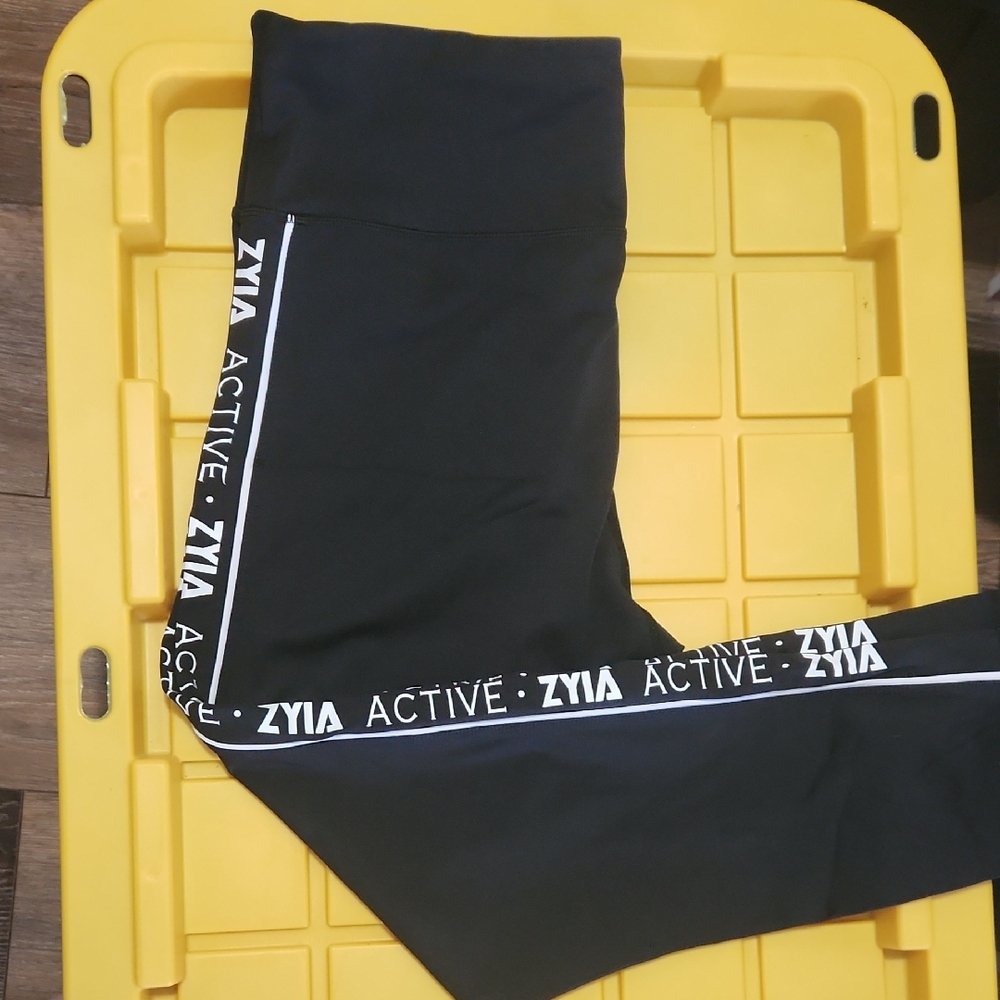 ZYIA Black Leggings with White Accents
